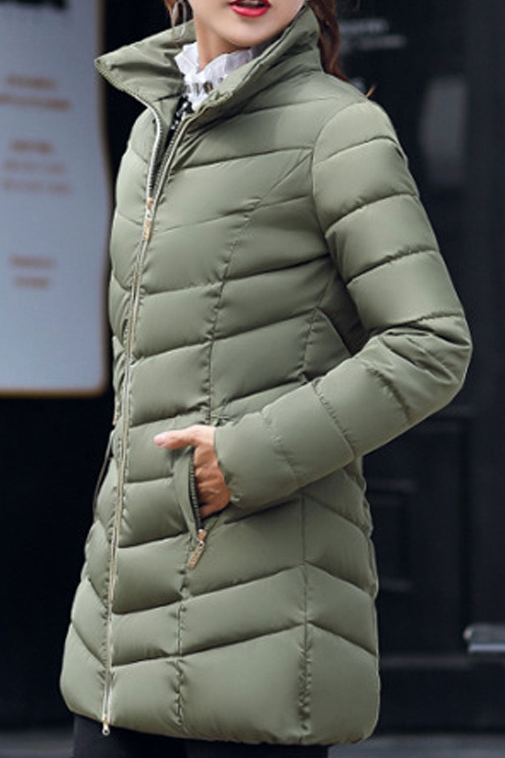 Women Long Sleeve Hooded Fur Neck Fashionable Thick Padded Jacket