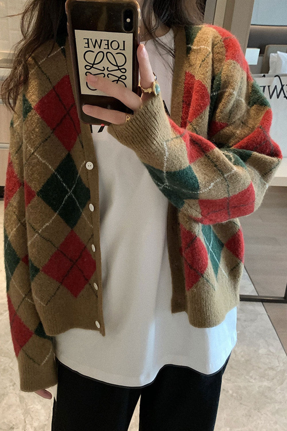 Women Loose Style Contras Colored Diamond Pattern Beautiful Windproof Cardigan