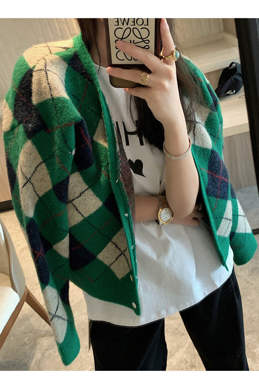 Women Loose Style Contras Colored Diamond Pattern Beautiful Windproof Cardigan