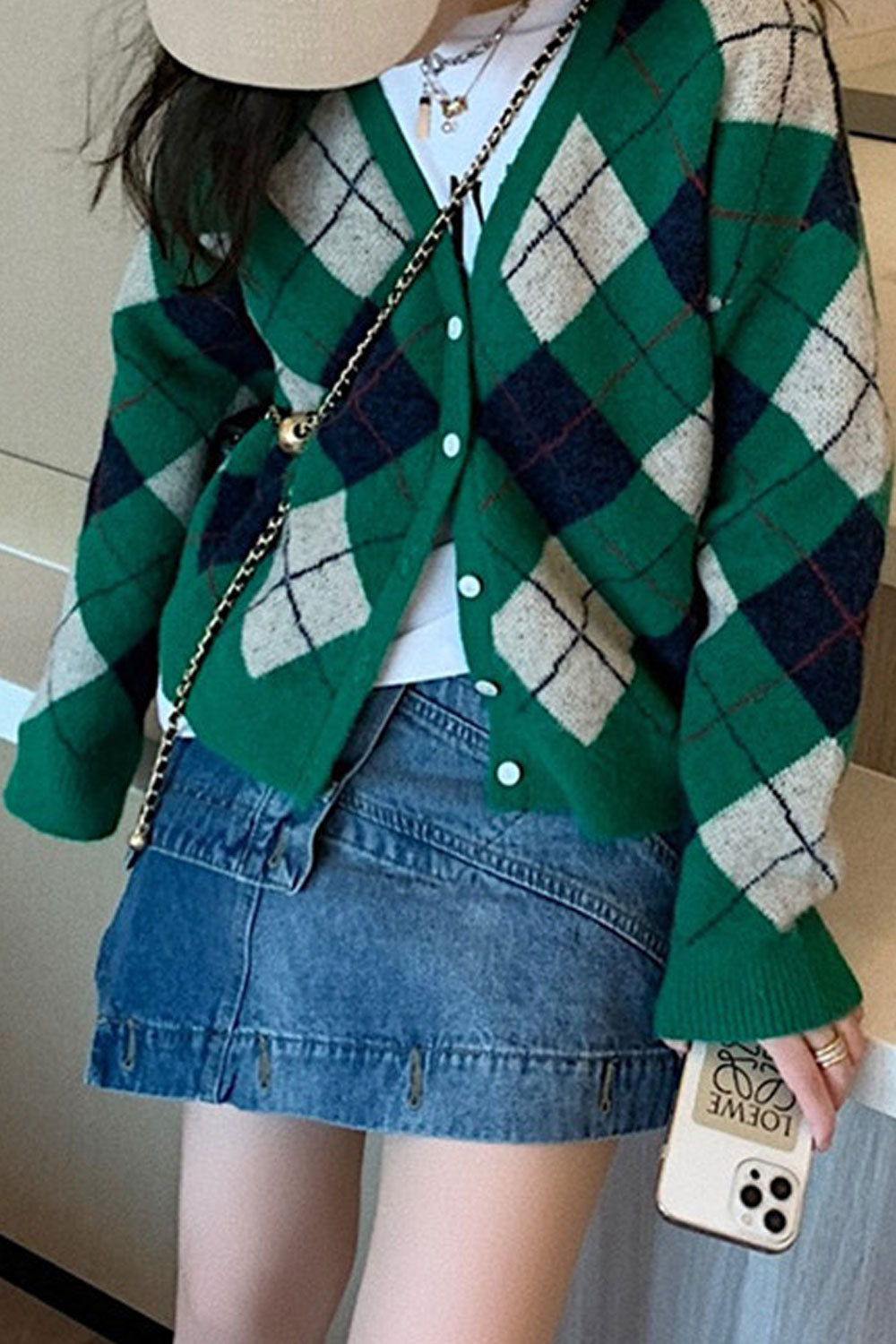 Women Loose Style Contras Colored Diamond Pattern Beautiful Windproof Cardigan