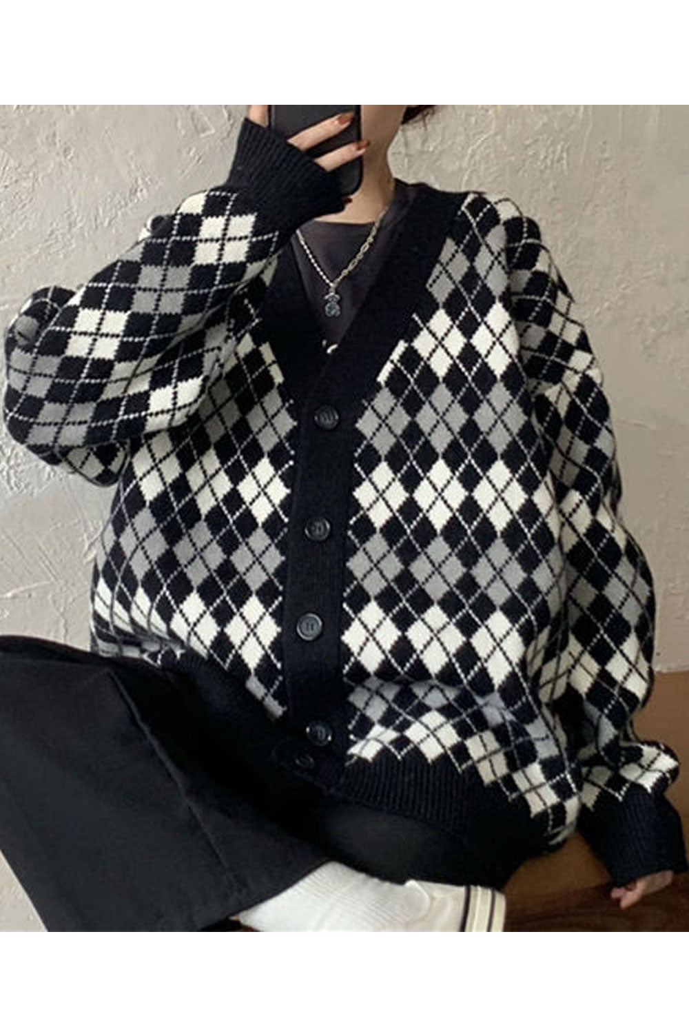 Women Button Down Closure Diamond Pattern Cozy Casual Cardigan