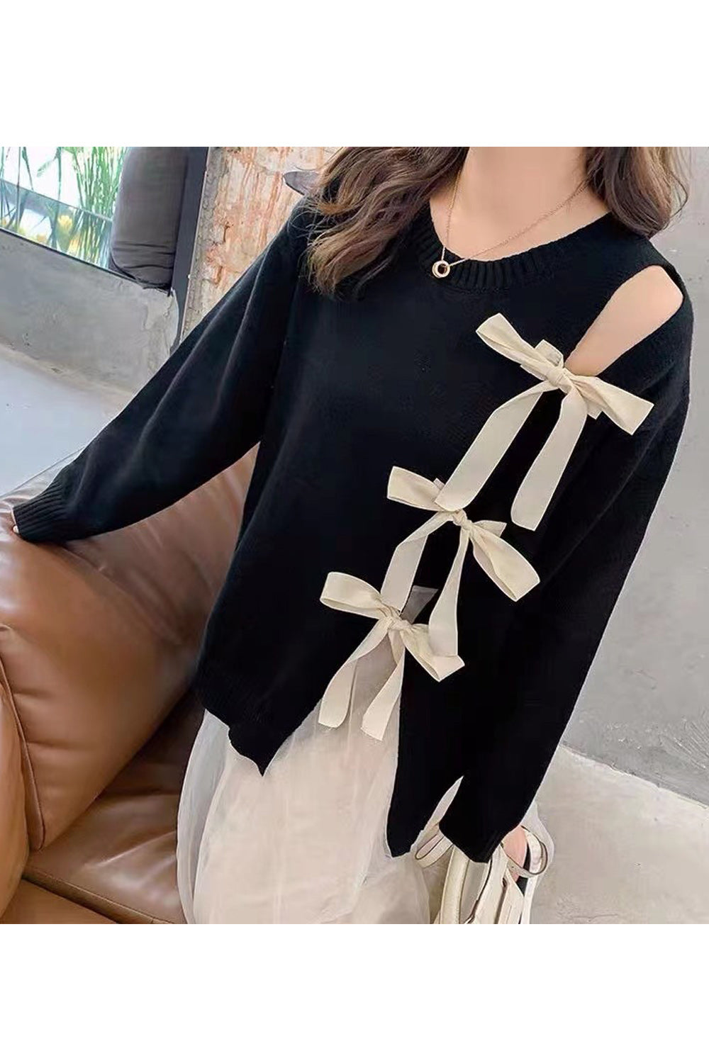 Women Fashionable Bow Decorated Irregular Sweater