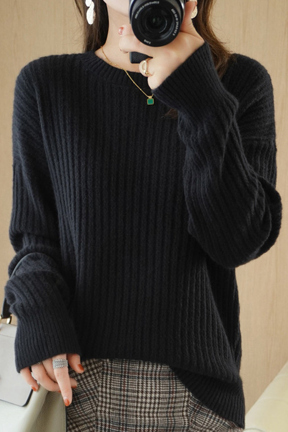 Women Comfortable Round Neck Solid Striped Pattern Sweater