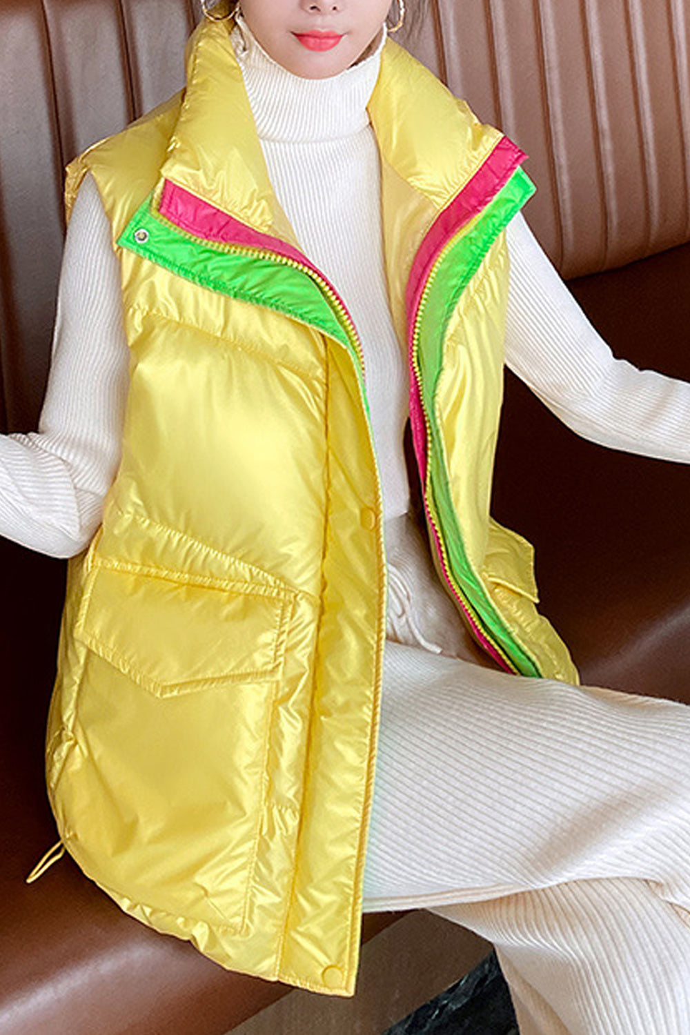 Women Tremendous Solid Color Stand Up Collar Zip Closure Padded Vest