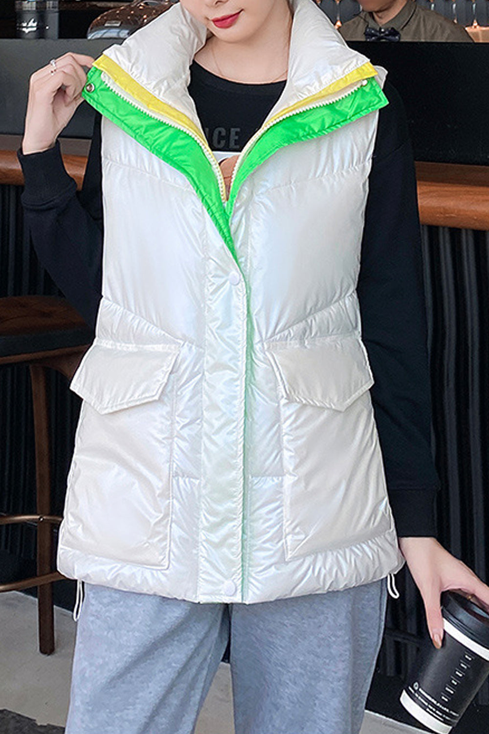 Women Tremendous Solid Color Stand Up Collar Zip Closure Padded Vest