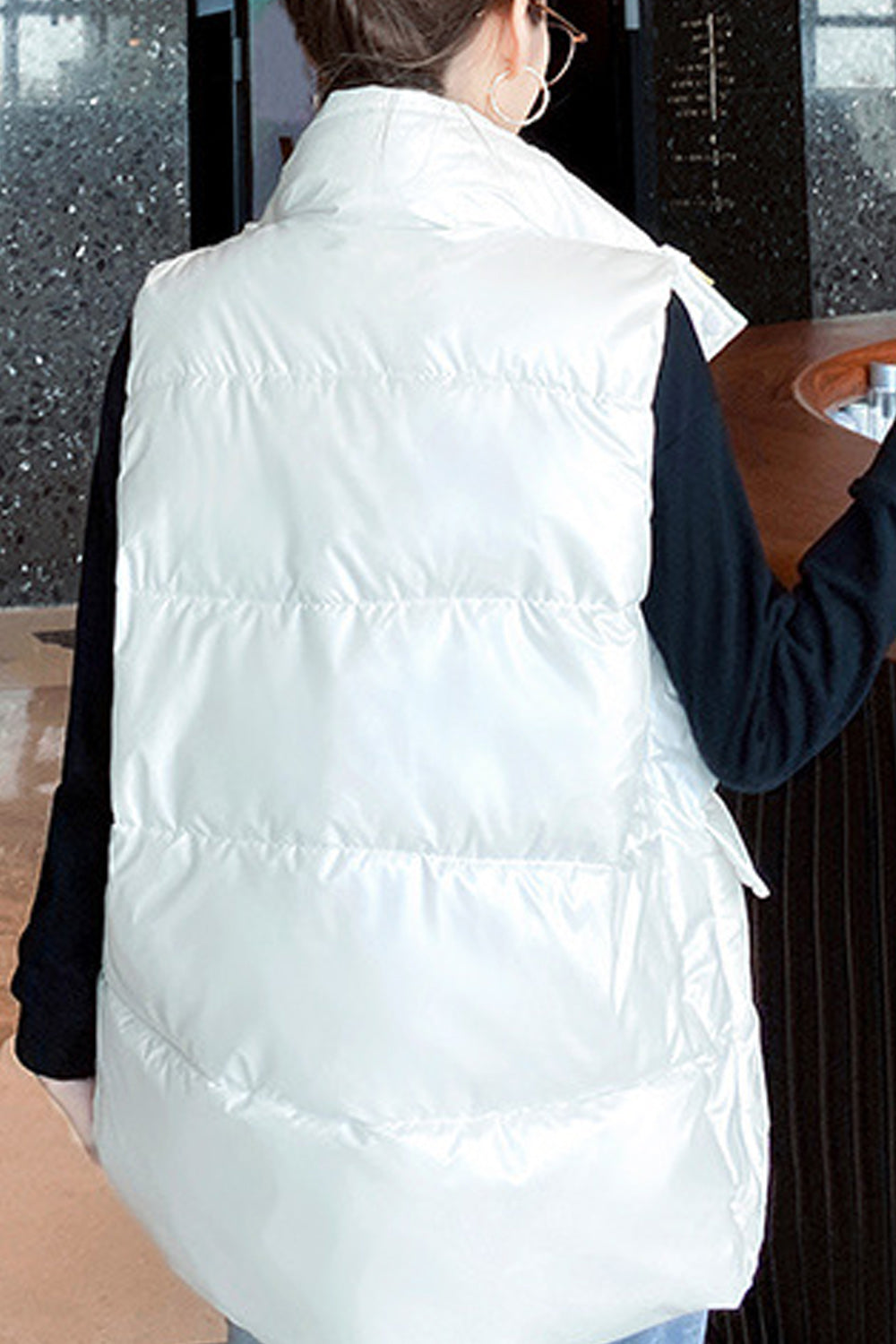 Women Tremendous Solid Color Stand Up Collar Zip Closure Padded Vest