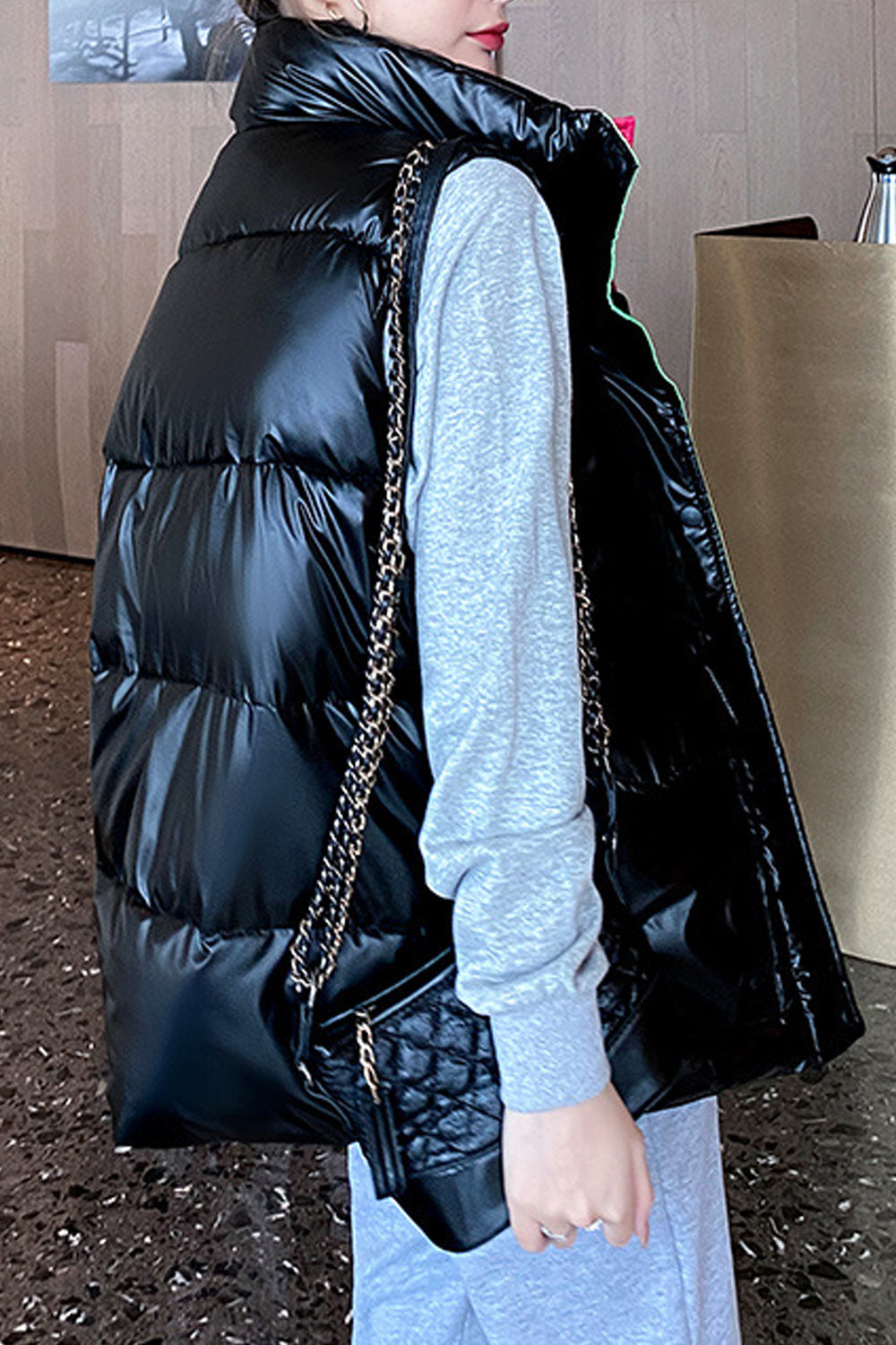 Women Tremendous Solid Color Stand Up Collar Zip Closure Padded Vest