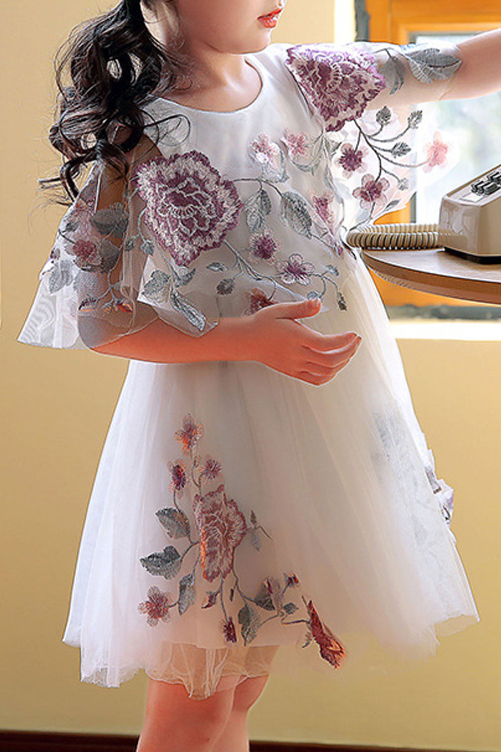 Kids Girls Summer Flower Lace Round Neck Thin Fashionable Dress