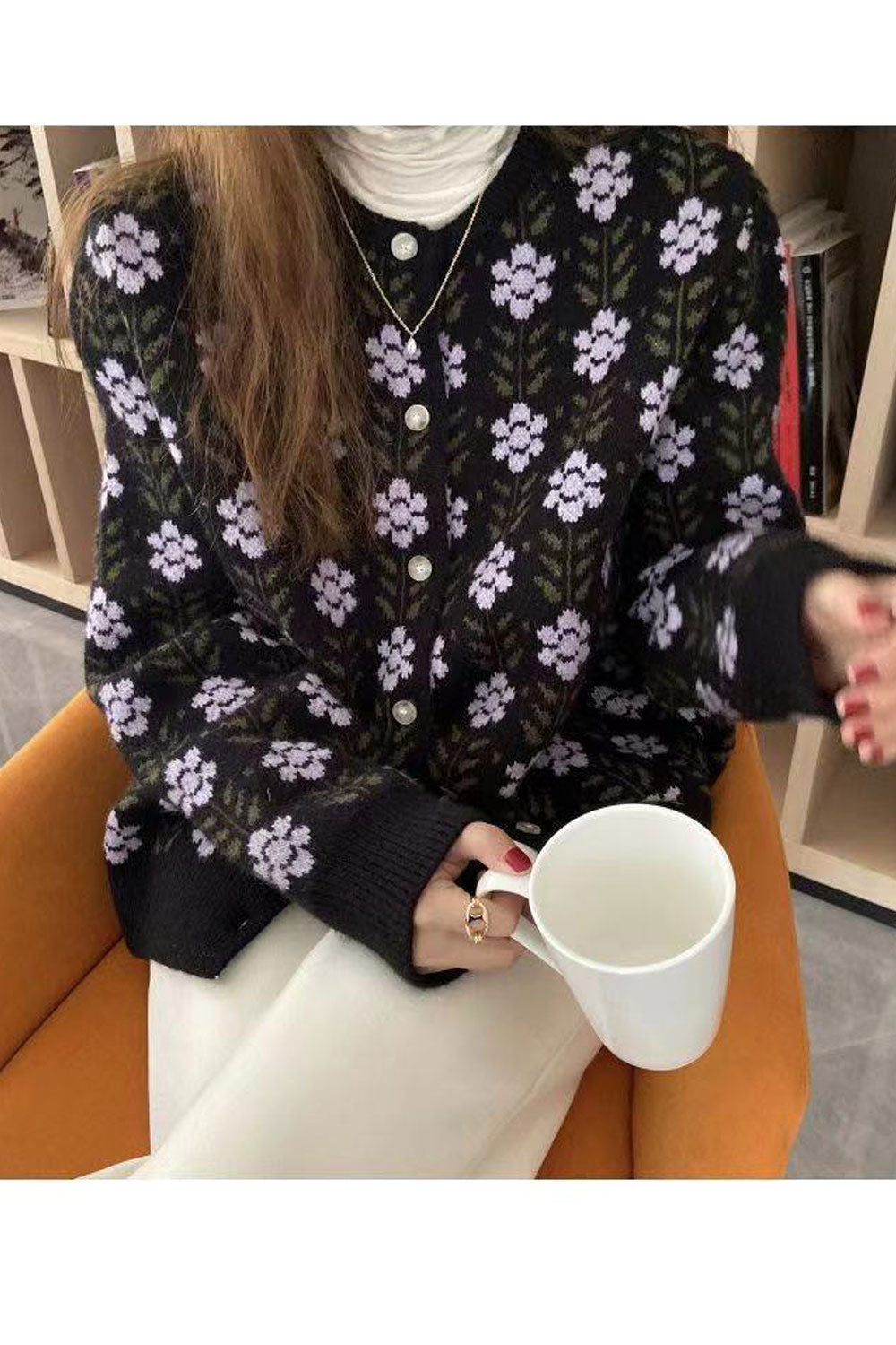Women Sophisticated Floral Pattern Thick Long Sleeve Round Neck Easy Button Closure Ribbed Hem Relax Fit Cardigan