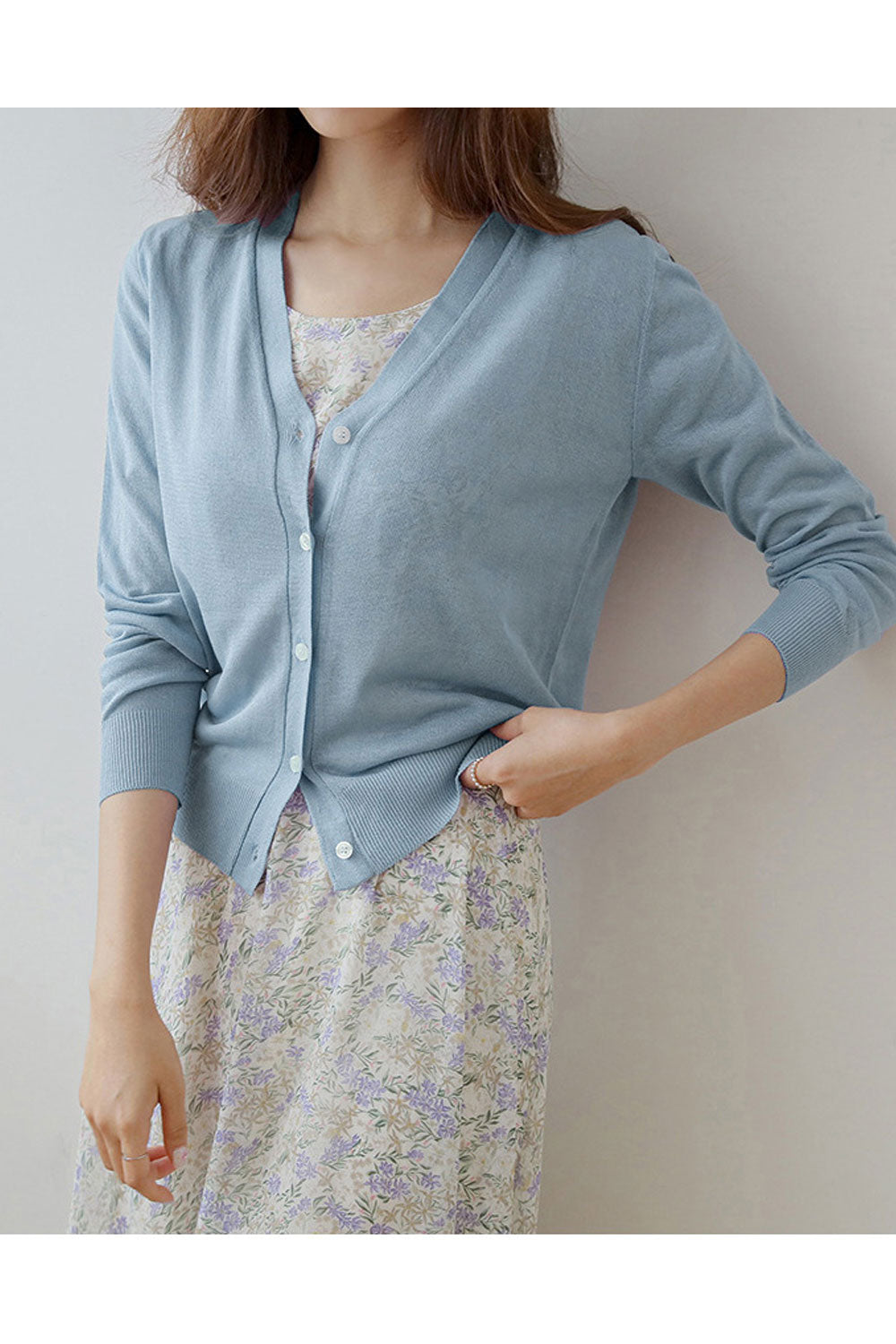 Women Amazing Elasticated Long Sleeve Easy Button Closure V-Neck Slim Fit Winter Warm Casual Cardigan