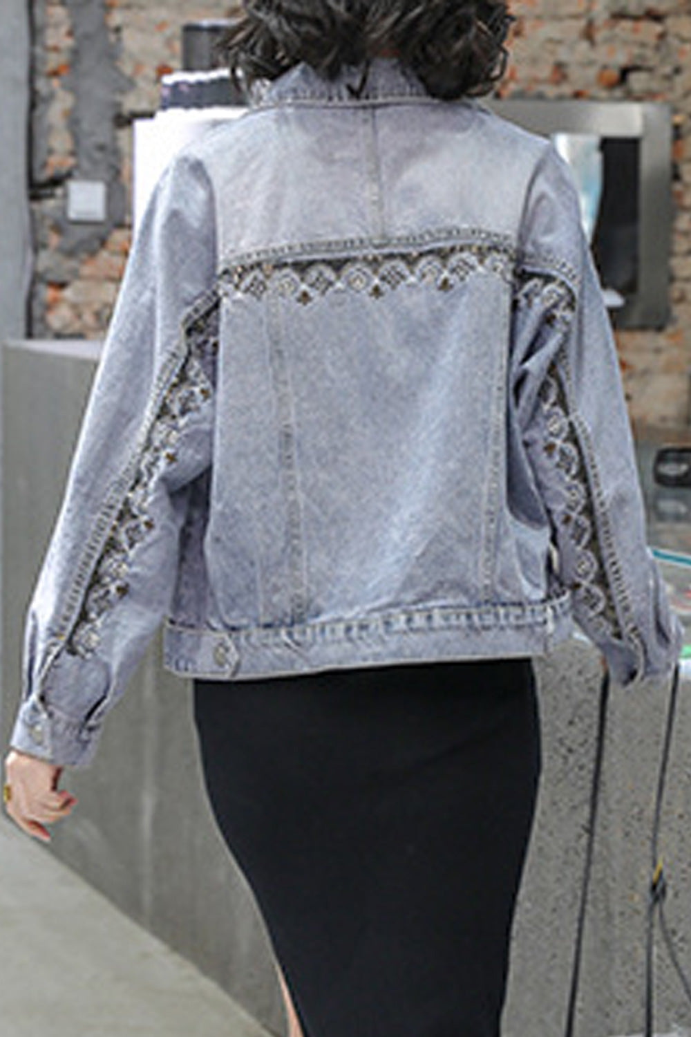 Women Splendid Solid Pattern Modern Collar Neck Pocket Styling Denim Jacket