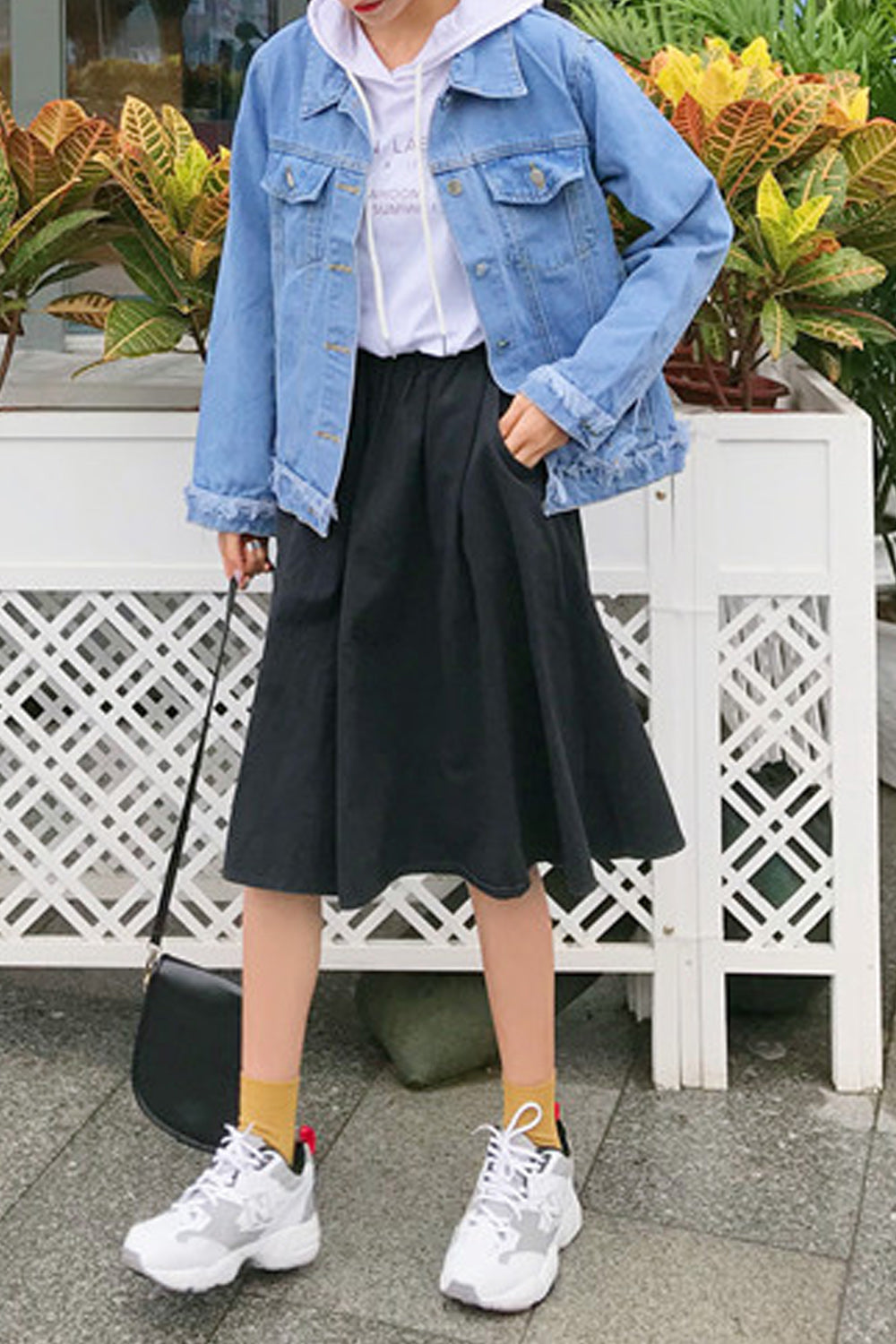Women Frayed Style Decent Solid Pattern Double Front Pockets Long Sleeve Windproof Denim Jacket