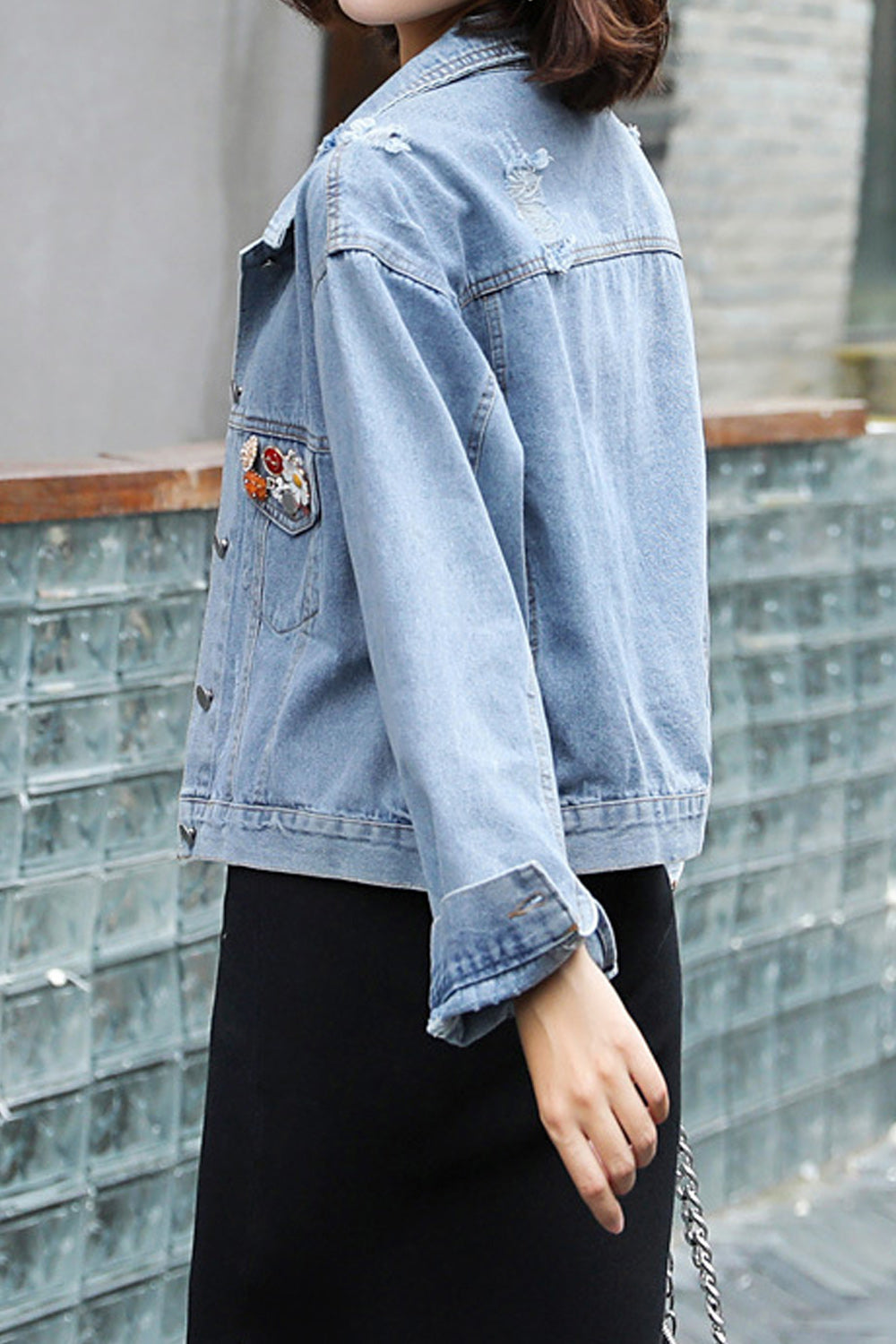 Women Long Sleeve Flower Decorated Collar Neck Button Closure Fabulous Breathable Denim Jacket