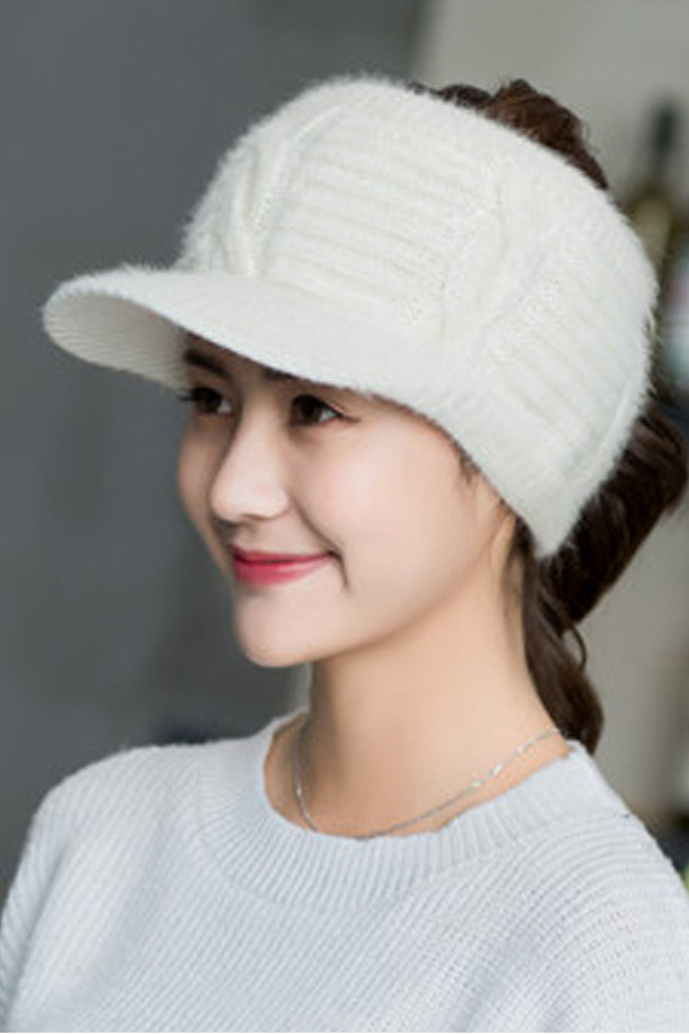 Women Magnificent Solid Colored Beautiful Warm Knitted Hat