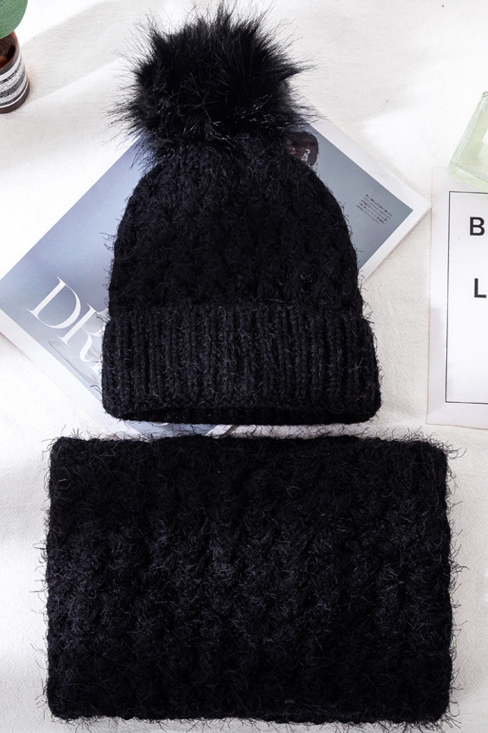 Women Solid Pattern Classy Winter Season Warm Knitted Hat