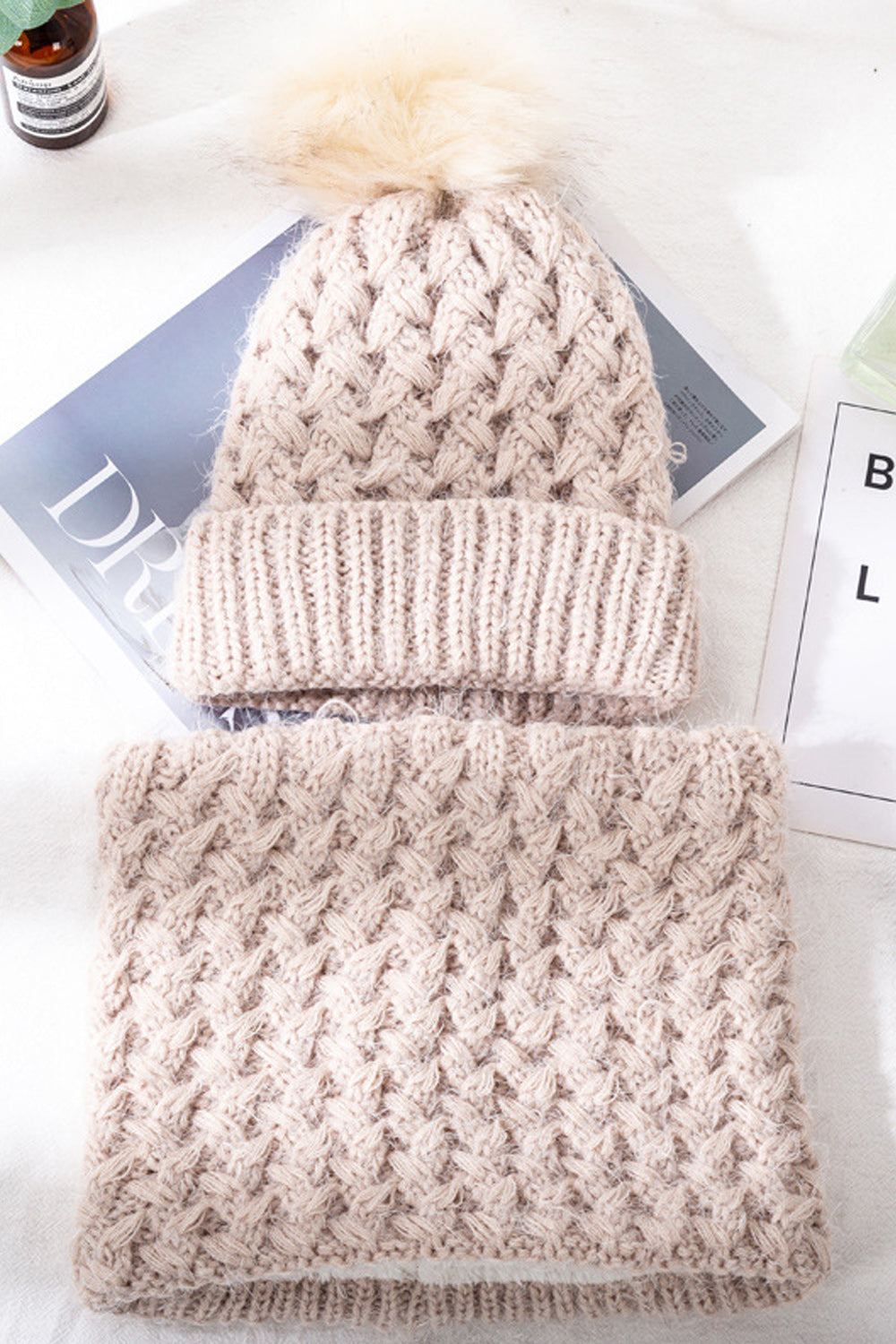 Women Solid Pattern Classy Winter Season Warm Knitted Hat