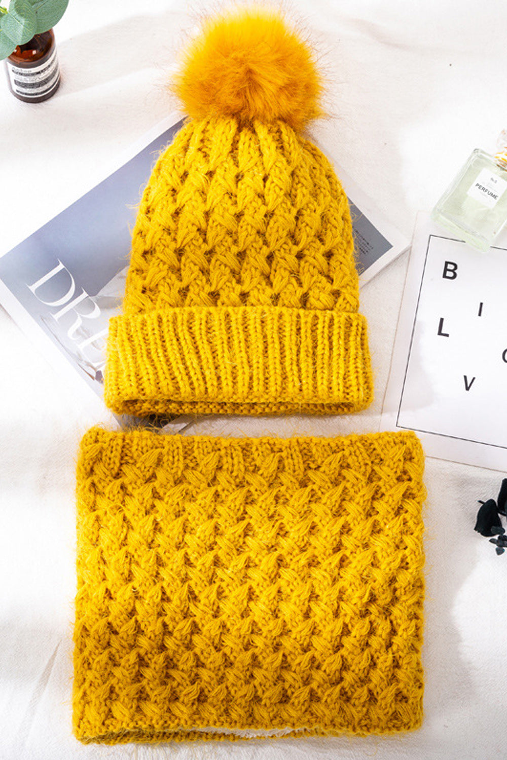 Women Solid Pattern Classy Winter Season Warm Knitted Hat