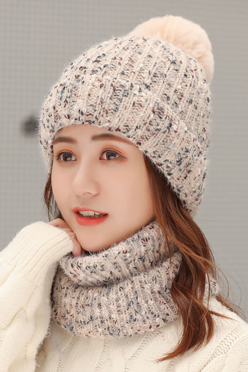Women Hair Ball Attached Lovely Solid Colored Cozy Knitted Hat
