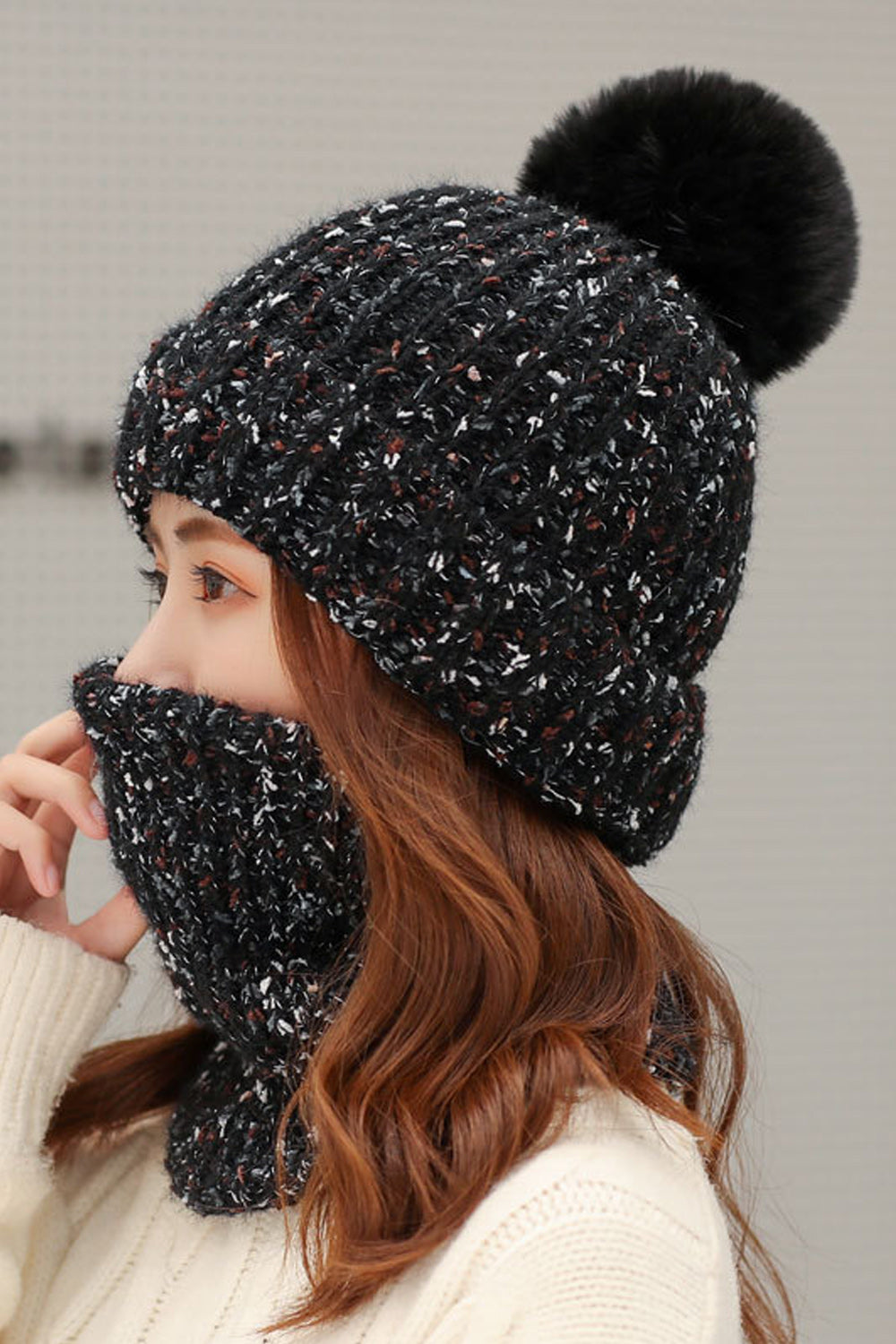 Women Hair Ball Attached Lovely Solid Colored Cozy Knitted Hat