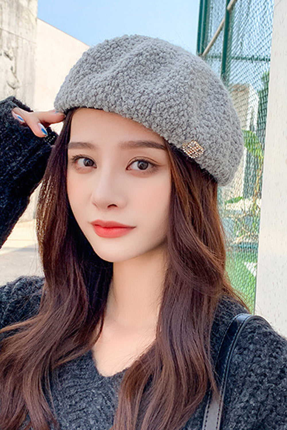 Women Pretty Solid Pattern Thick Winter & Autumn Season Knitted Hat