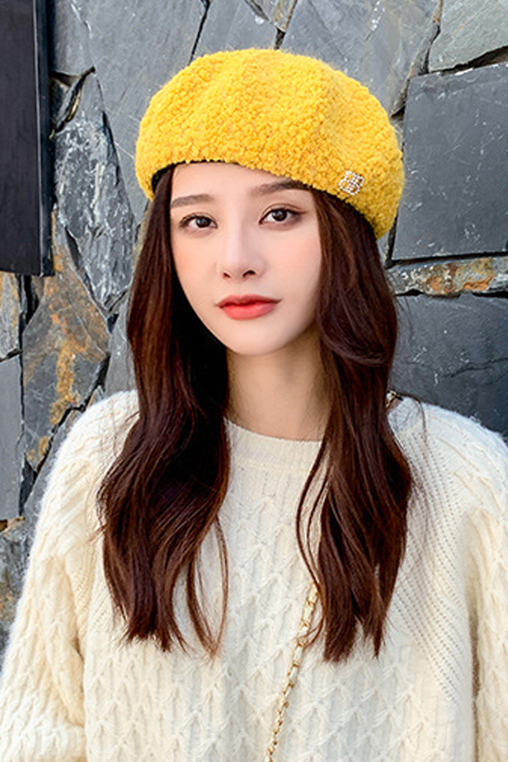 Women Pretty Solid Pattern Thick Winter & Autumn Season Knitted Hat