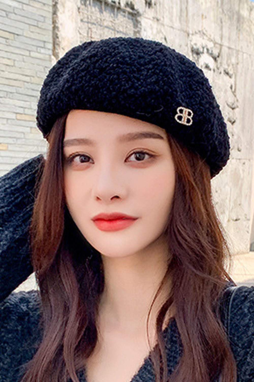 Women Pretty Solid Pattern Thick Winter & Autumn Season Knitted Hat
