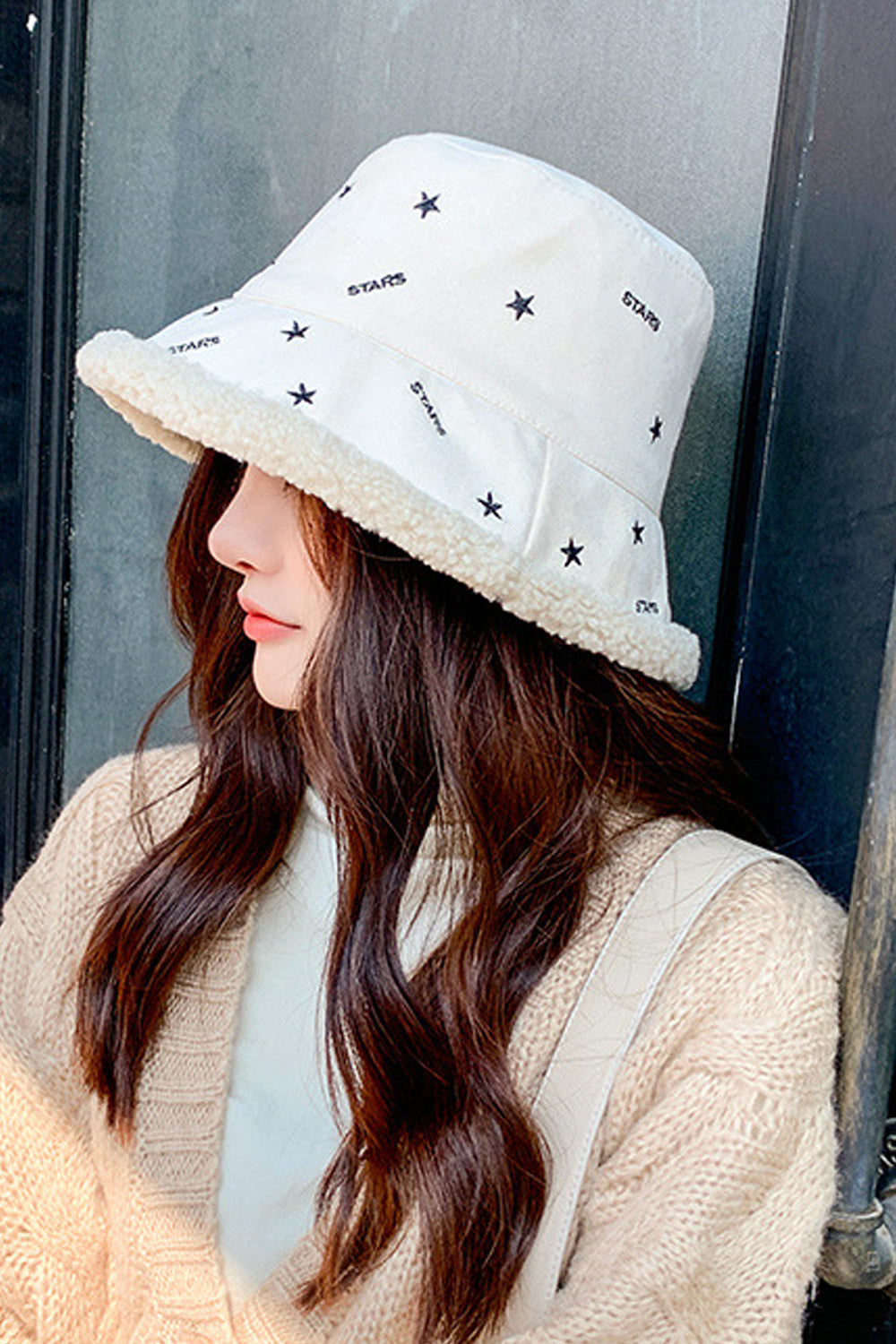 Women Beautiful Solid Colored Thick Winter Amazing Knitted Hat