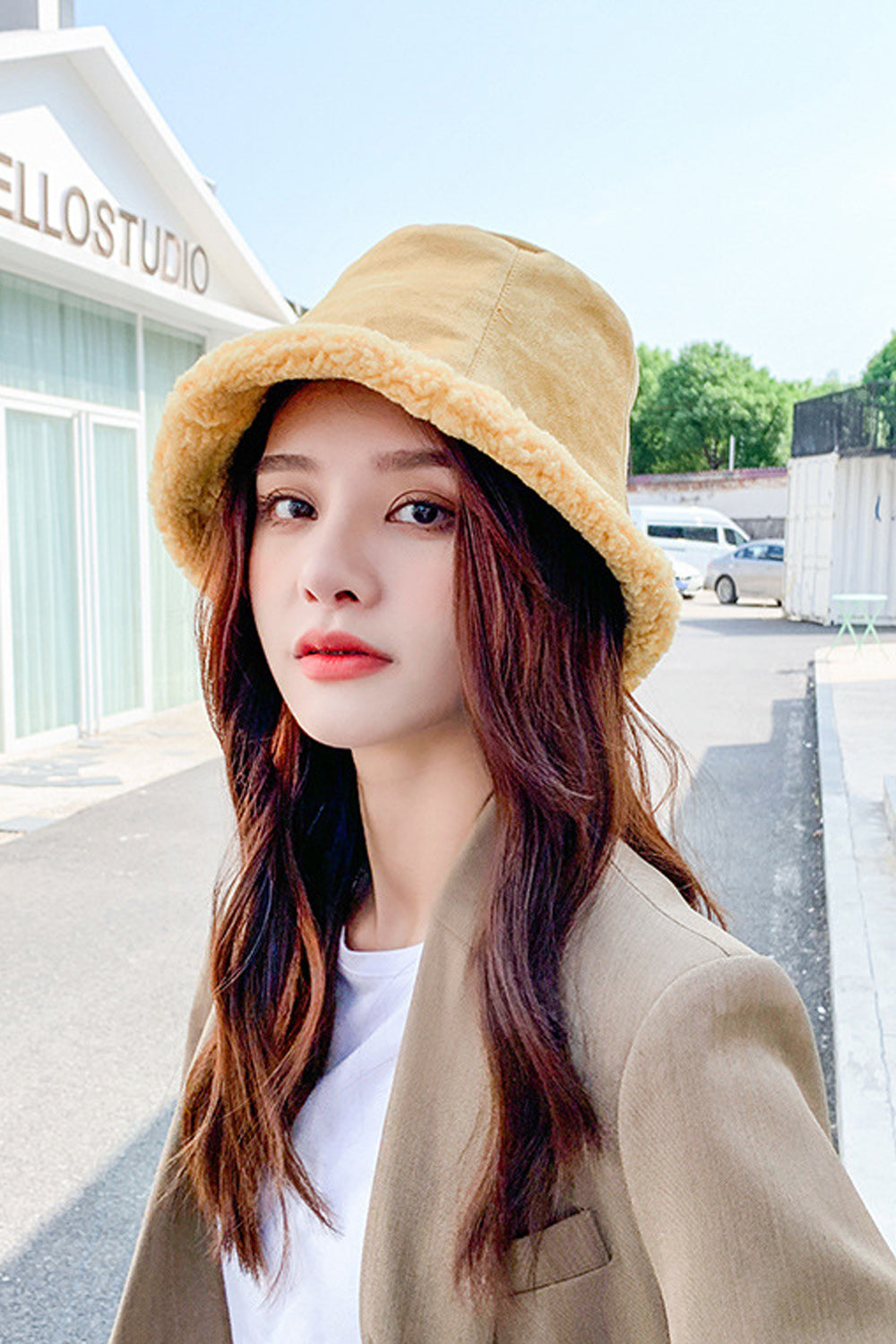 Women Solid Pattern Comfortable Breathable Knitted Hat