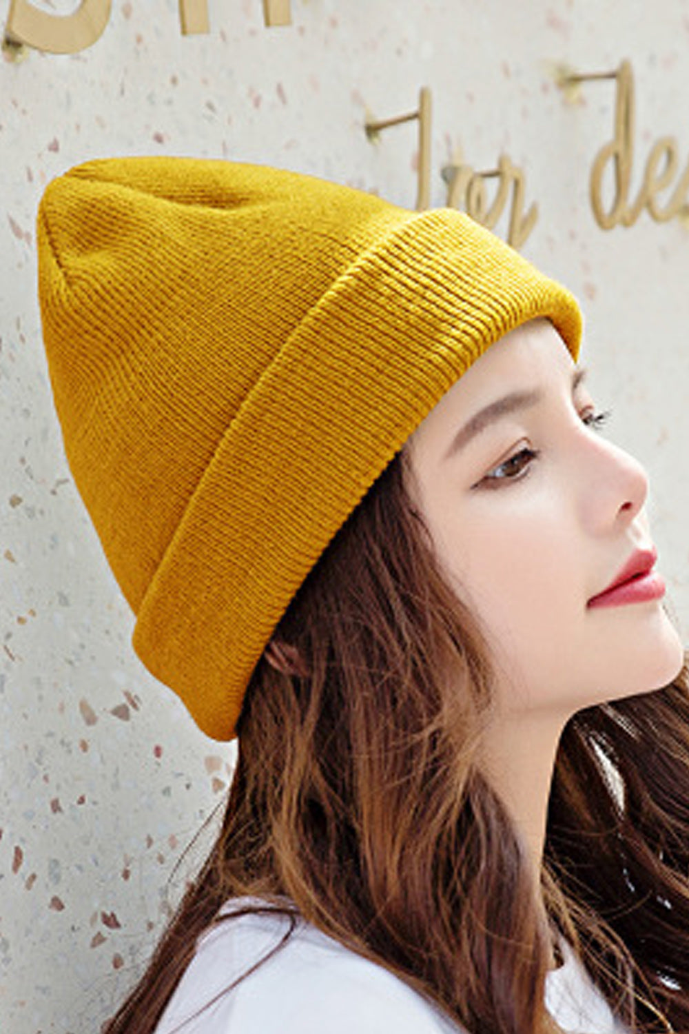 Women Elegant Decent Solid Colored Cozy knitted Hat
