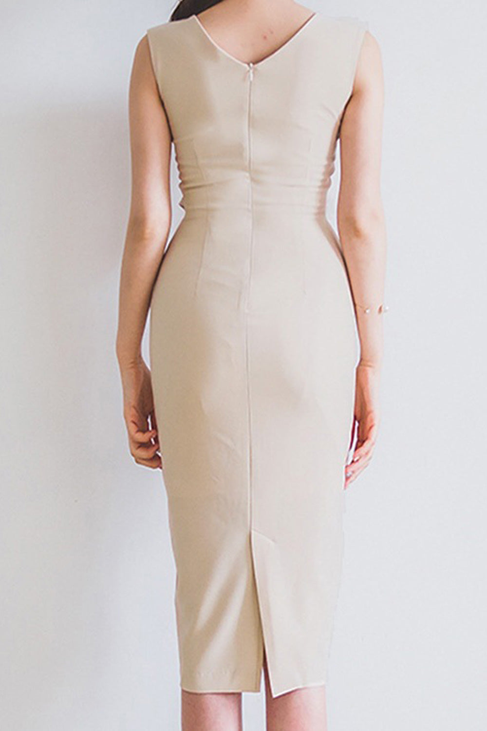 Women Fascinating Deep V-Neck Slim Fit Solid Colored Knotted Waist Sleeveless Superb Dress