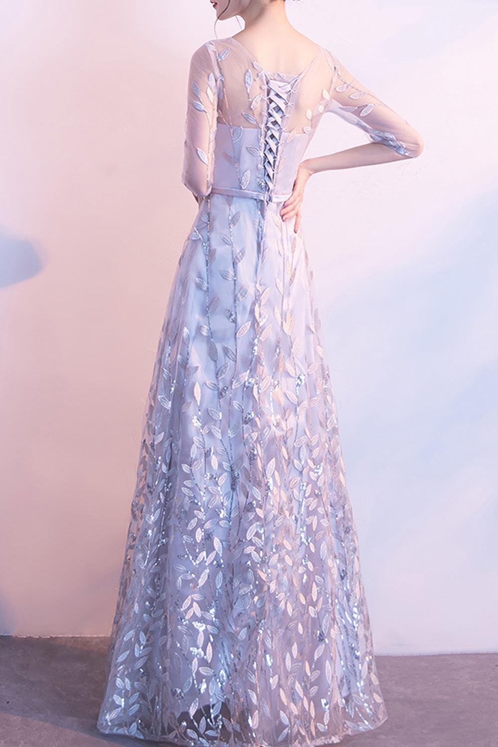 Women Breathable Round Neck Sequin Decorated Half Sleeve Wedding Dress