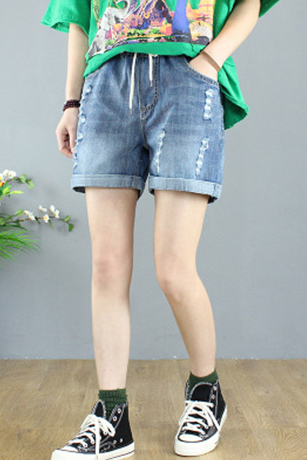 Women Casual Elasticated Waist Tremendous Summer Embroidered Denim Short