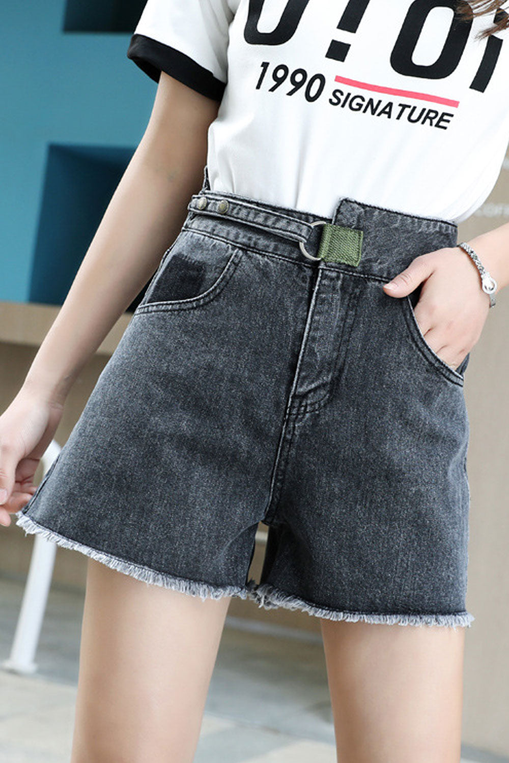 Women Solid Pattern Pretty Summer Casual Pocket Styling Short