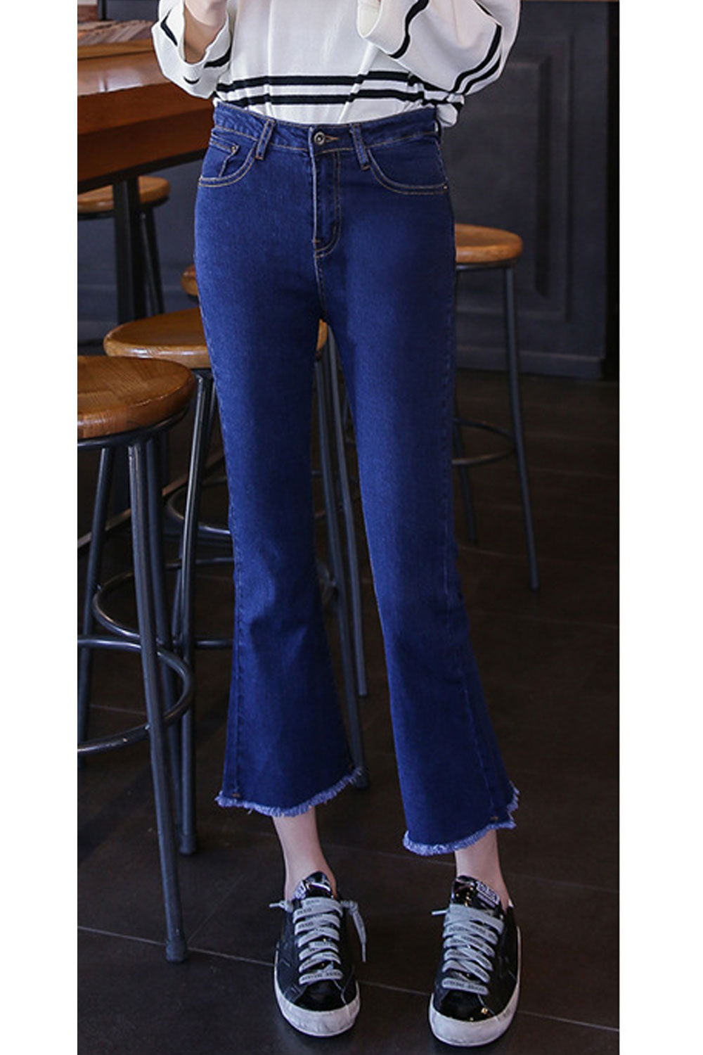 Women Flared Style Solid Pattern Ventilated Fashionable Soft Denim Jeans