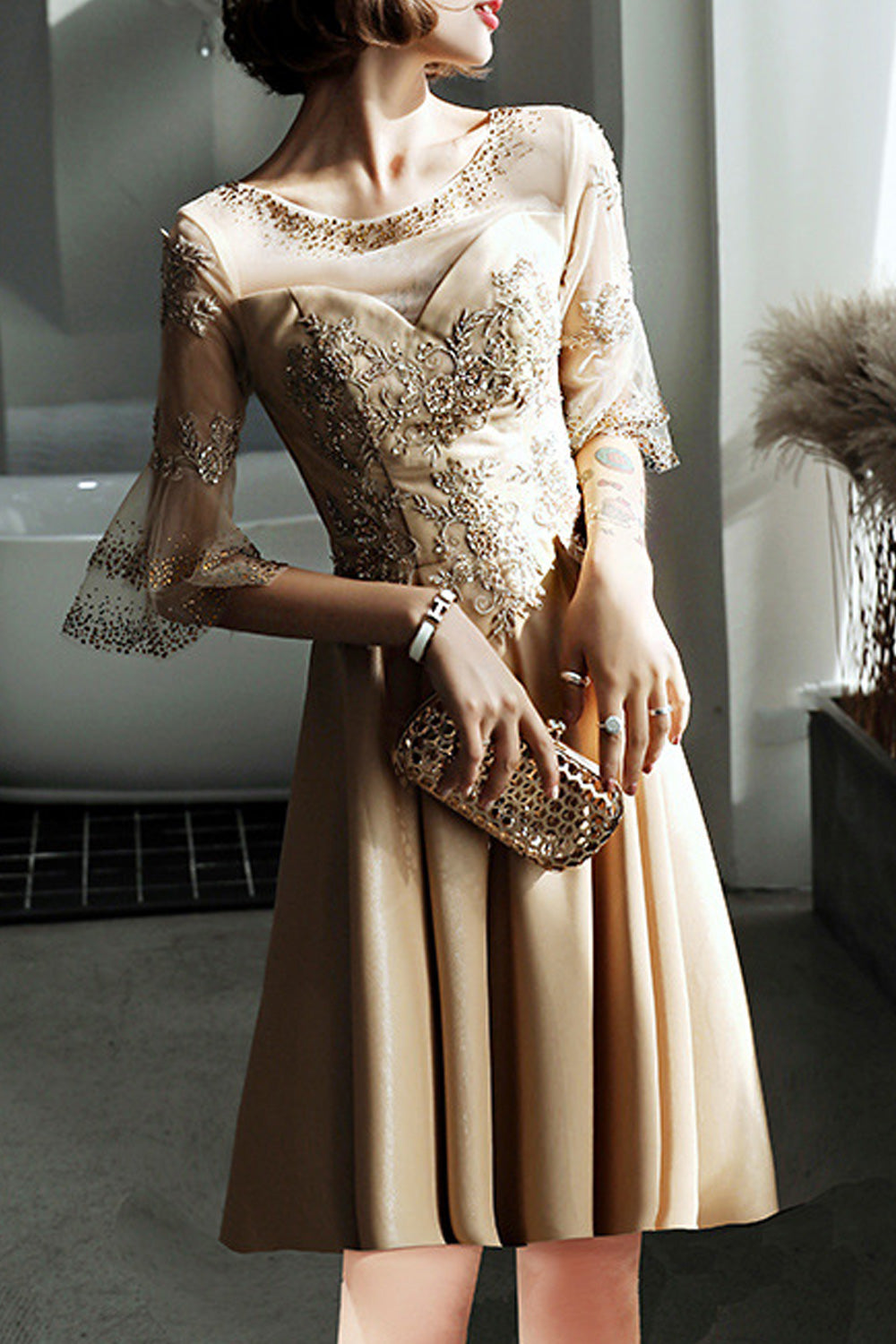 Women Embroidered Style Long Sleeve Smooth Wedding Dress