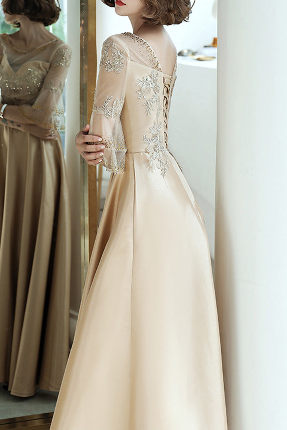 Women Embroidered Style Long Sleeve Smooth Wedding Dress