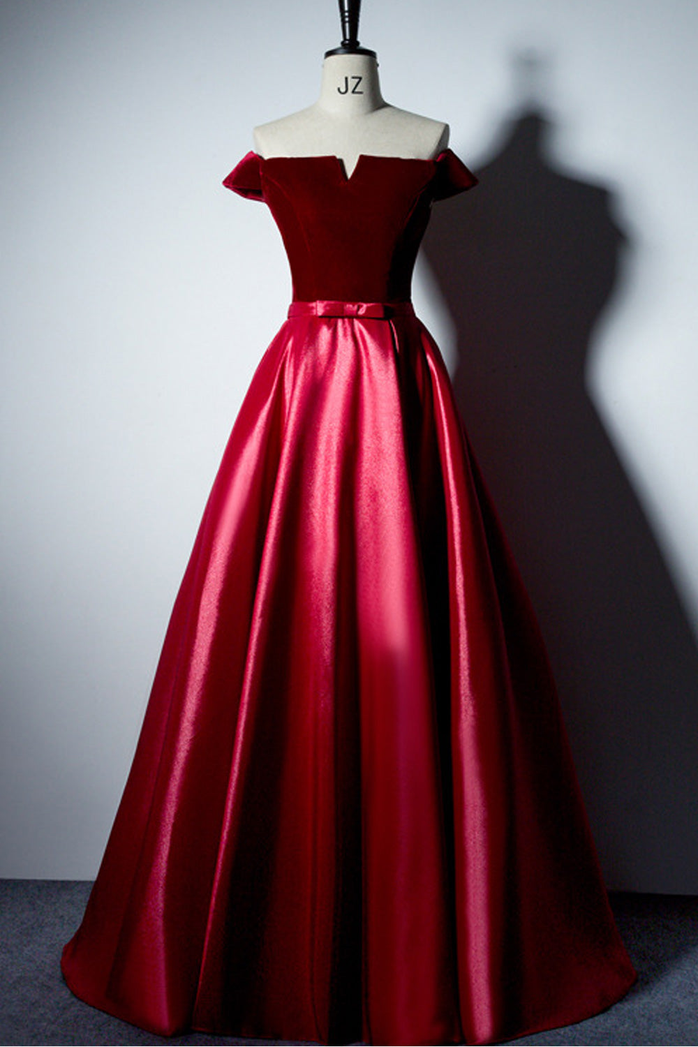 Women Short Sleeve Solid Colored Elegant Soft Silky Evening Dress
