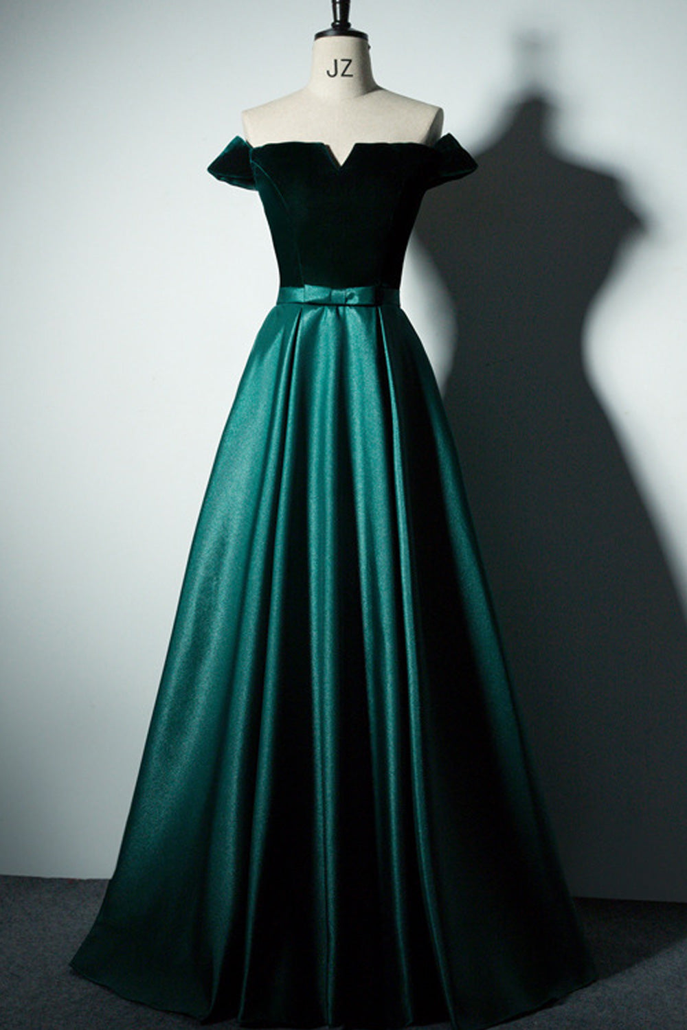 Women Short Sleeve Solid Colored Elegant Soft Silky Evening Dress