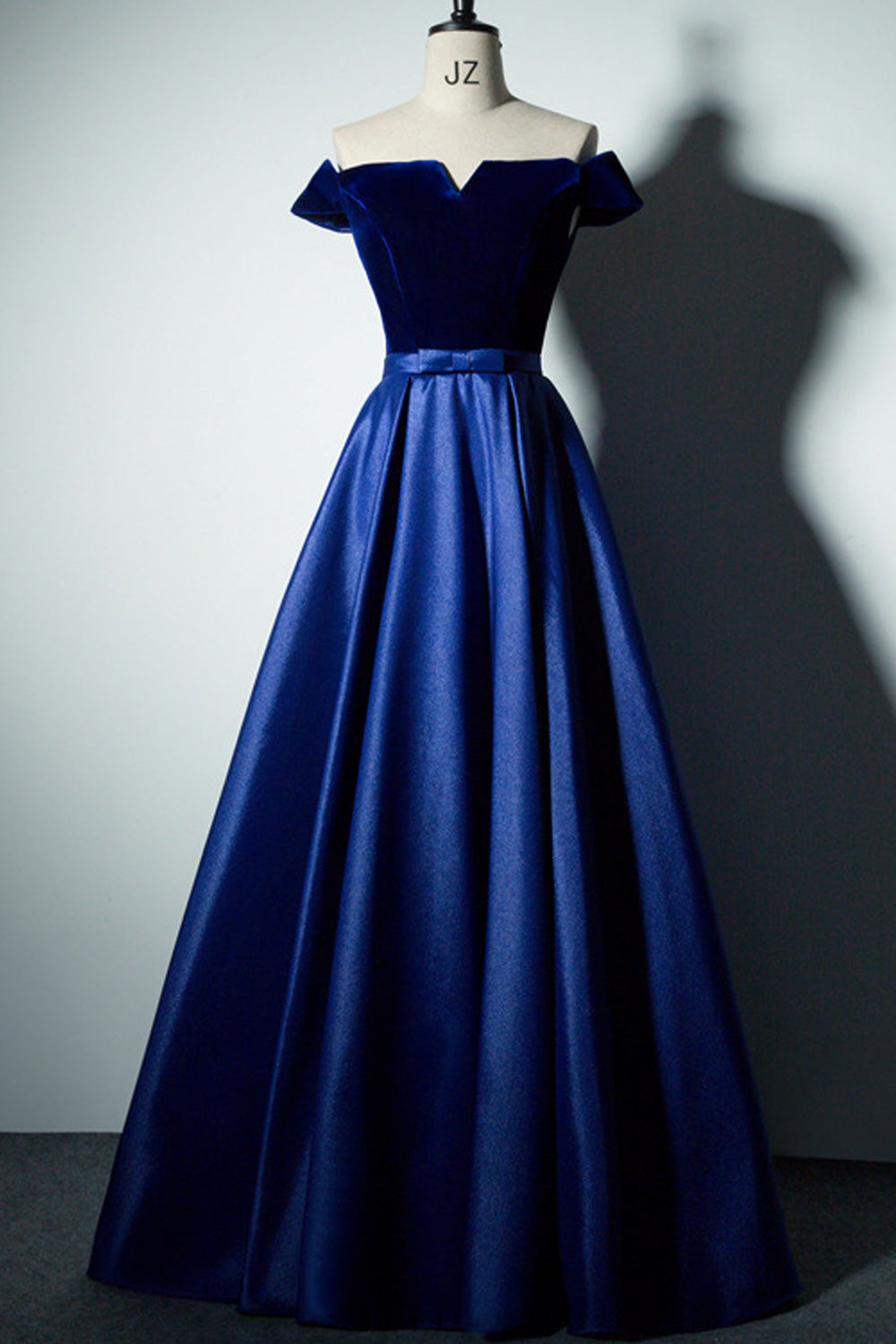 Women Short Sleeve Solid Colored Elegant Soft Silky Evening Dress
