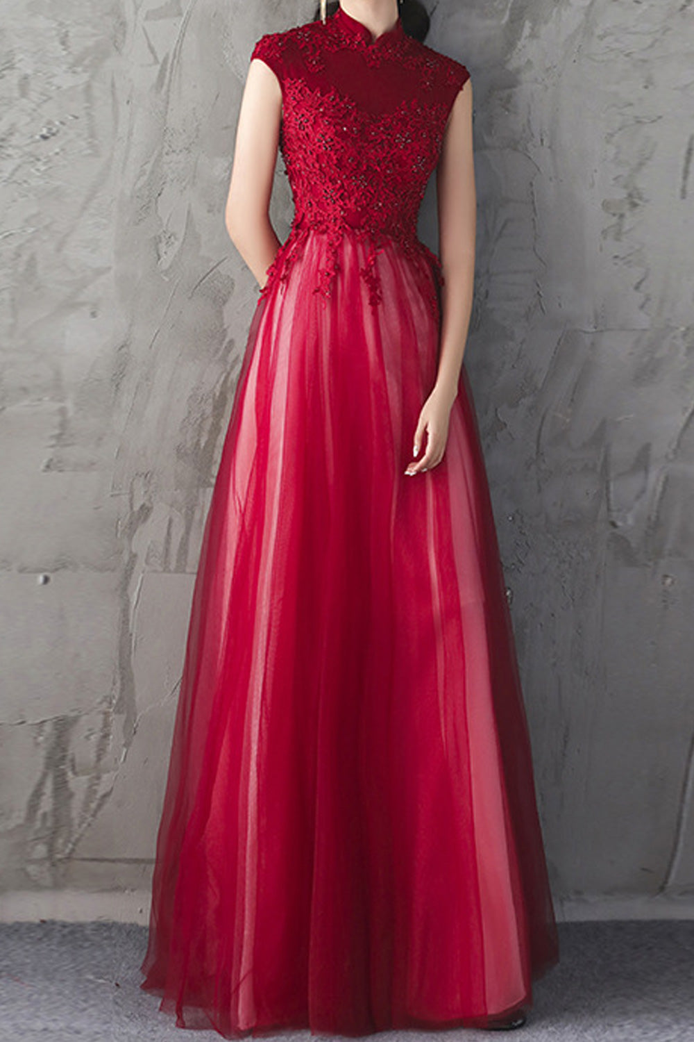 Women Elegant Stand Collar Sleeveless Style Embroidered Wedding Dress