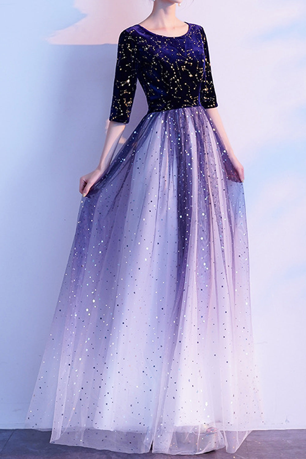Women Comfortable Half Sleeve Easy Round Neck Star Decorated Evening Dress