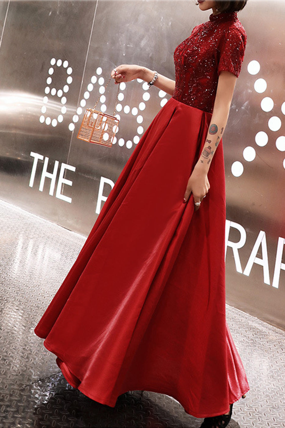 Women Smooth Short Sleeve Round Neck Solid Pattern Evening Dress