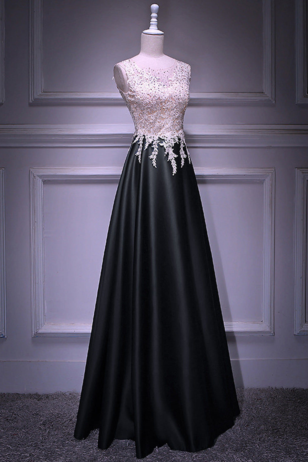 Women Pleated Pattern Round Neck Sleeveless Style Soft Evening Dress