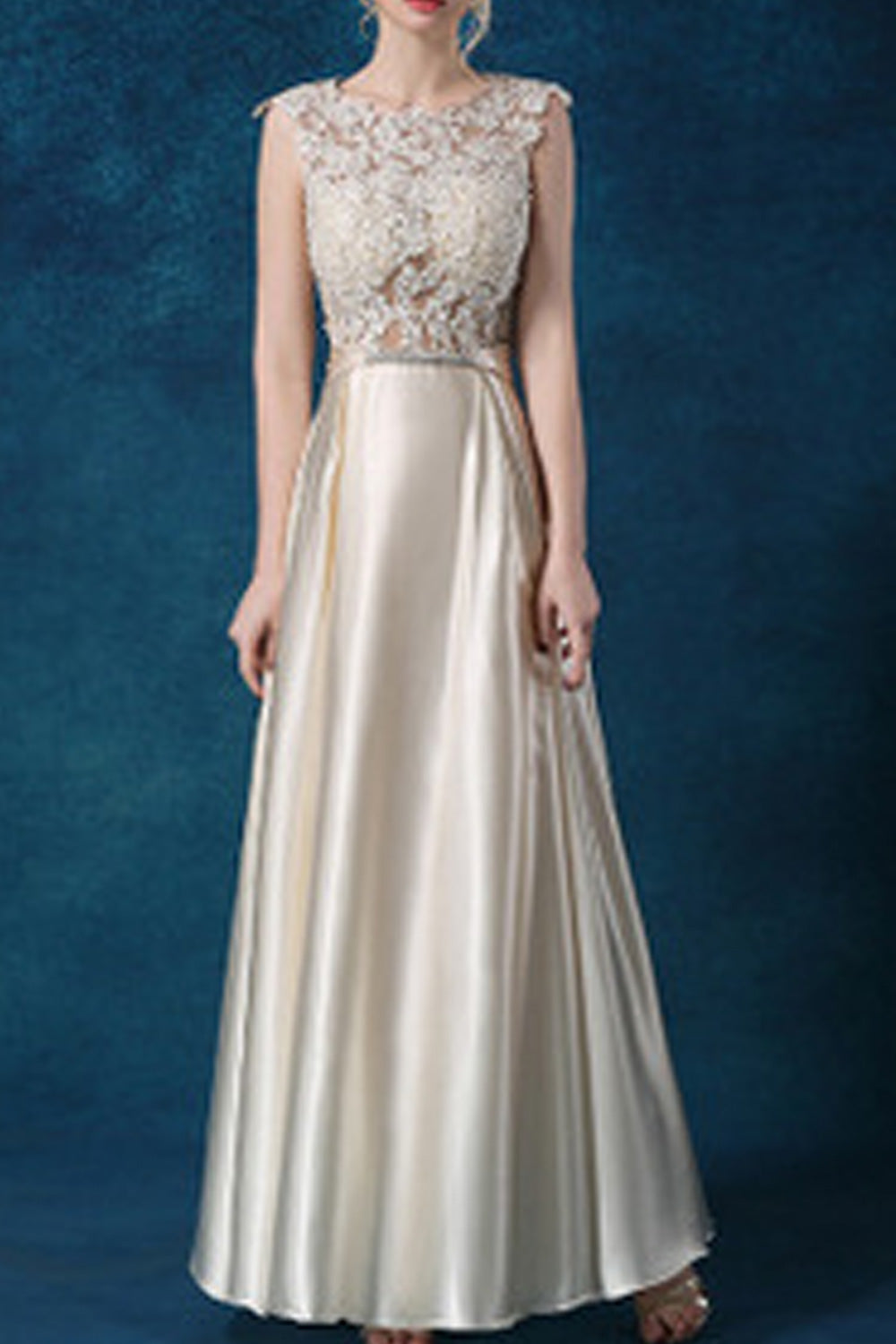 Women Round Neck Sleeveless Style Smooth Soft Wedding Dress
