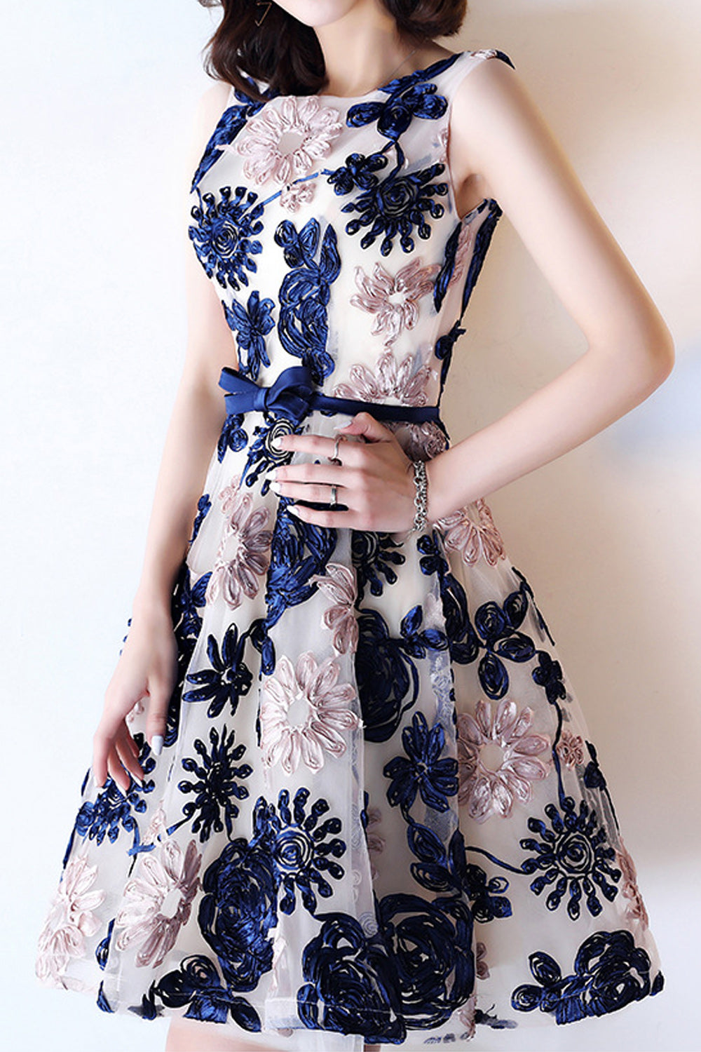 Women V-Neck 3/4 Sleeve Ball Gown Lace Dress