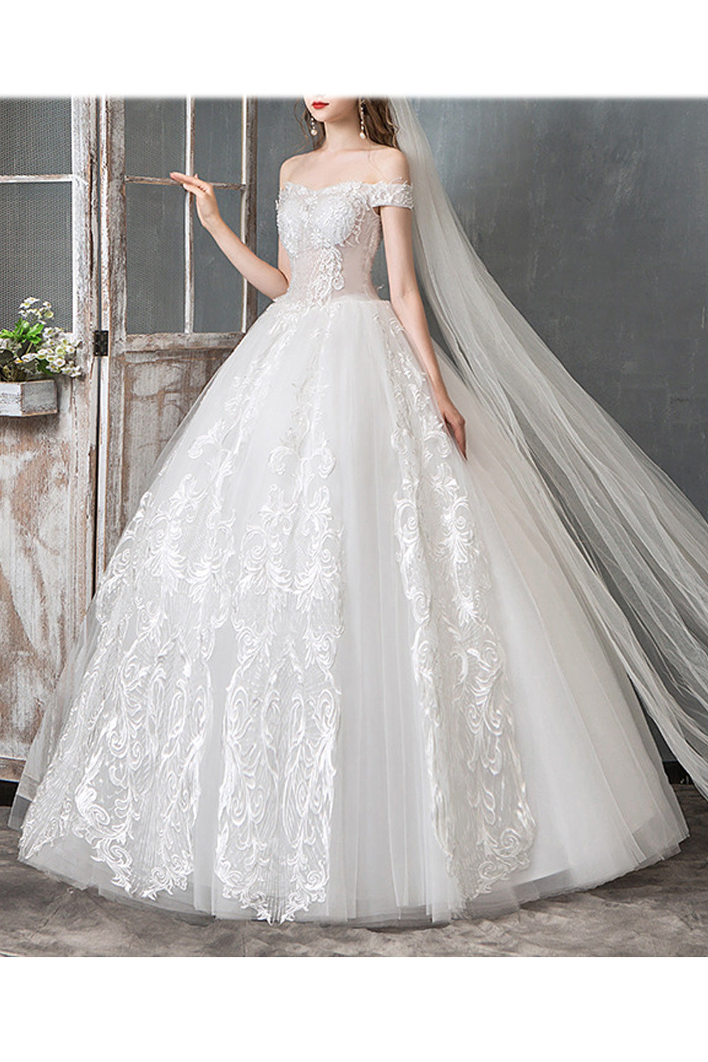 Women Embroidered Style Skirt Solid Pattern Off-Neck Wedding Dress