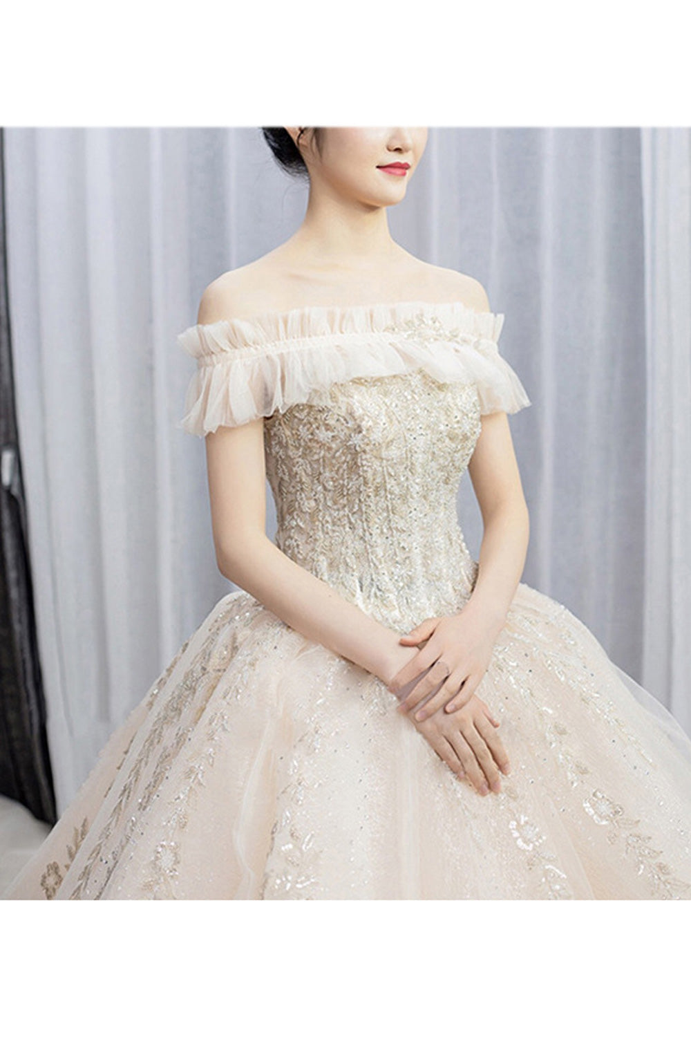 Women Ruffled Shoulder Beautiful Decorated Long Skirt Wedding Dress