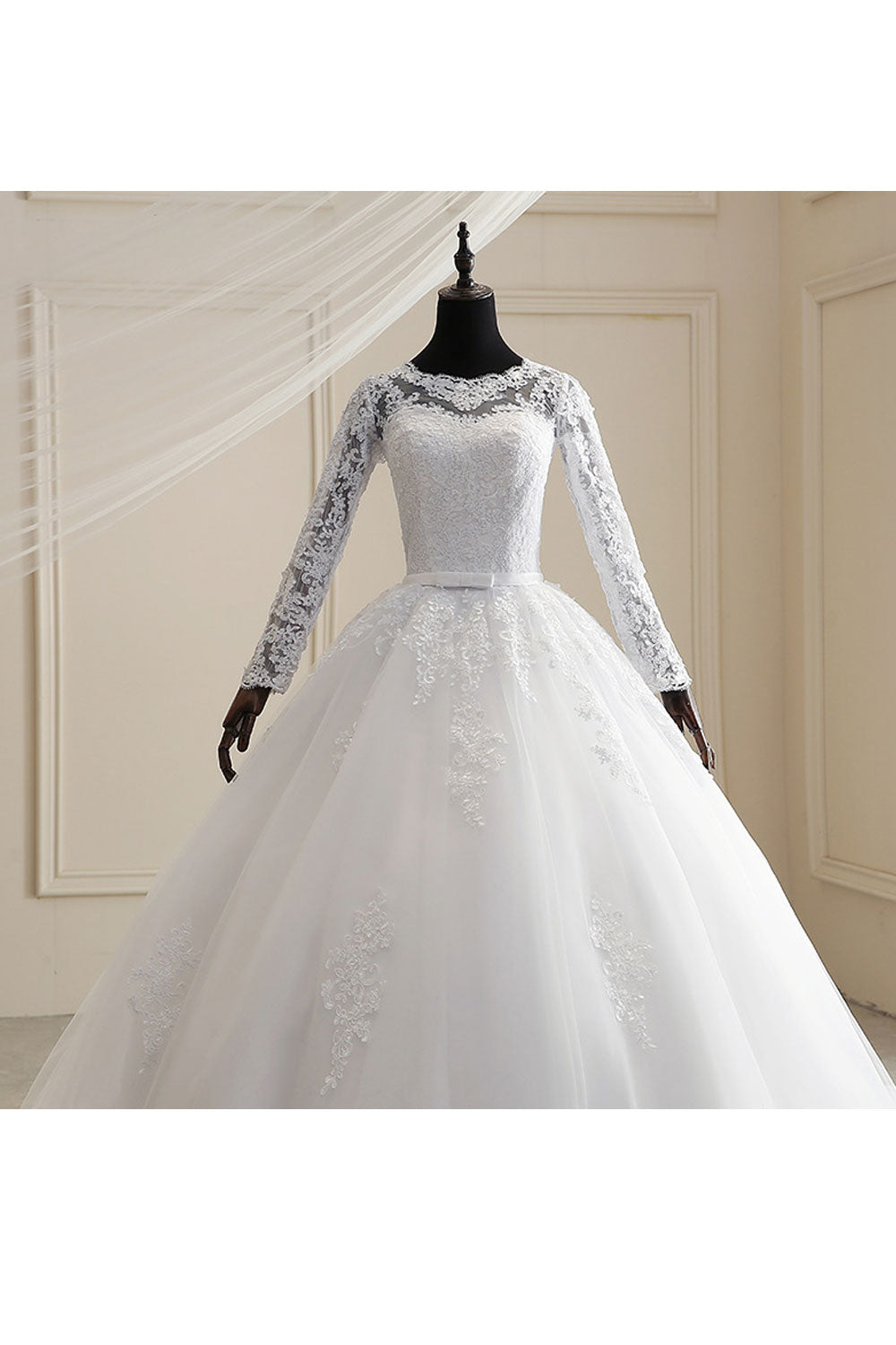 Women Long Sleeve Breathable Round Neck Embroidered Style Wedding Dress