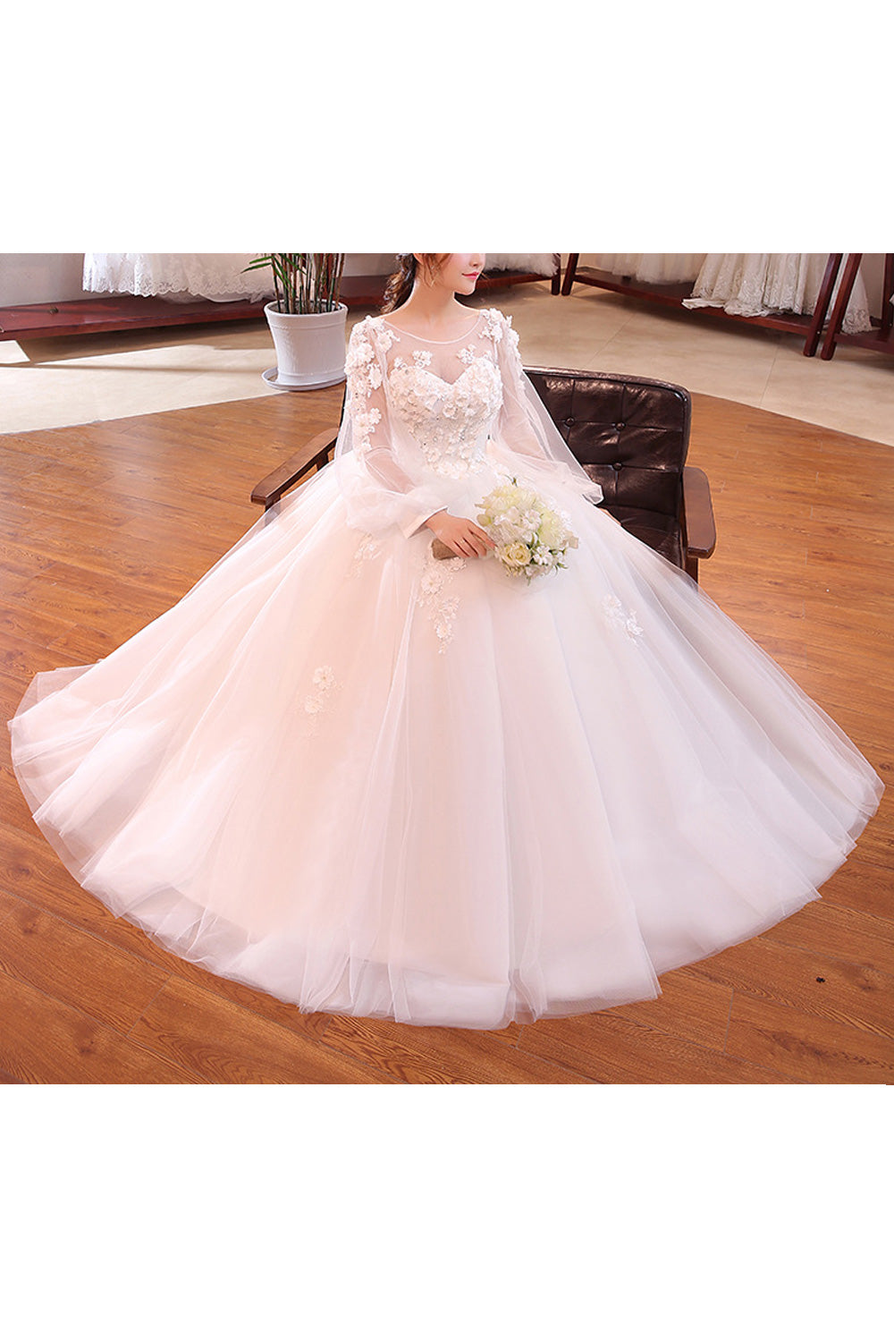 Women Beautiful Flower Attached Long Sleeve Classy Wedding Dress