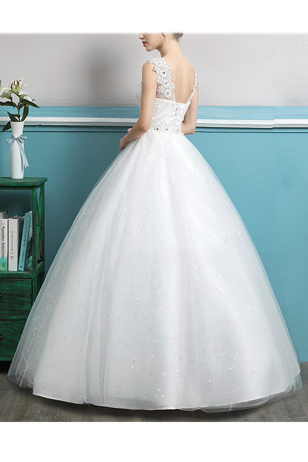 Women Sleeveless Style Round Neck Ball Gown Wedding Dress